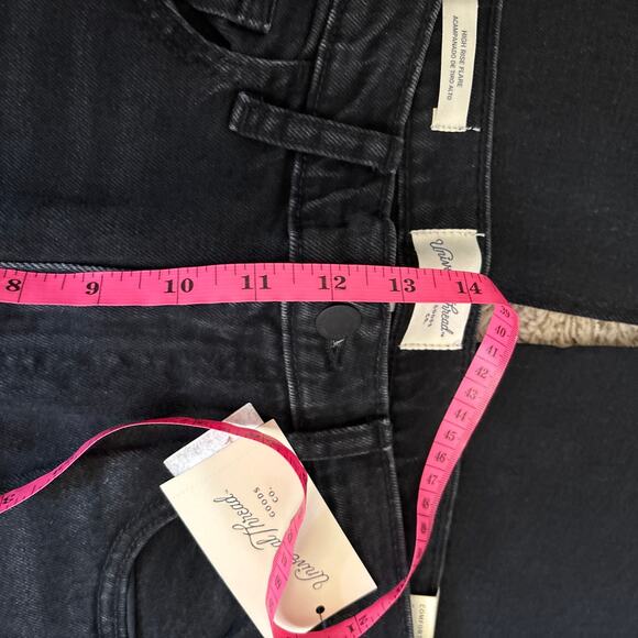 NWT Universal Thread High Rise Flare Leg Jeans Dark Denim Black Women's 12 R - Picture 4 of 6
